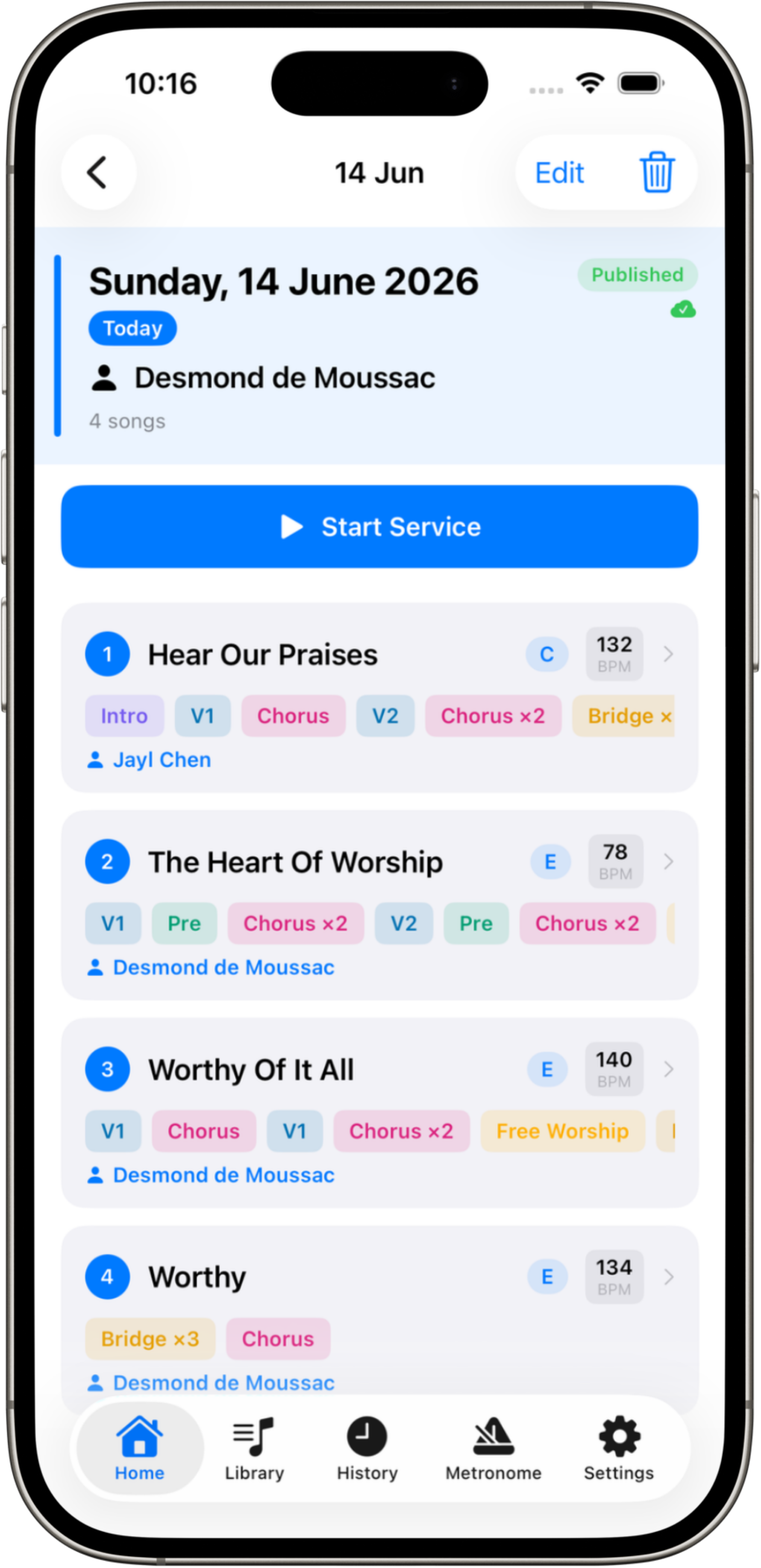 Beacon setlist view showing a Sunday service set with songs listed in order and a Start Service button